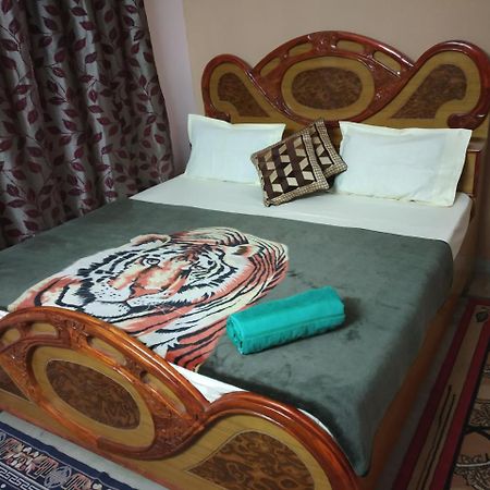 Pratibha Home Stay Dzsabalpur Kültér fotó