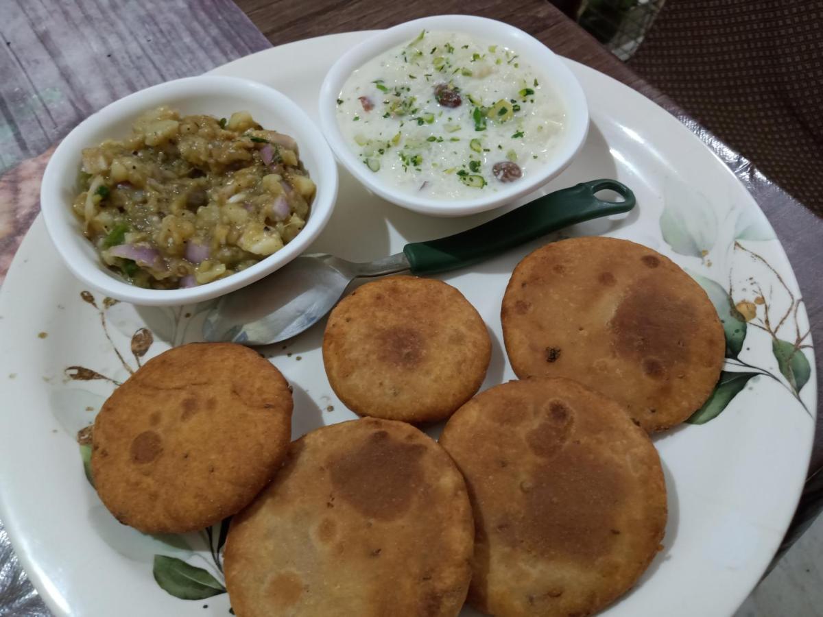 Pratibha Home Stay Dzsabalpur Kültér fotó