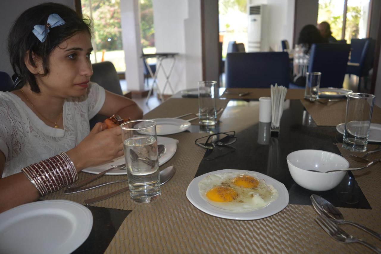 Pratibha Home Stay Dzsabalpur Kültér fotó