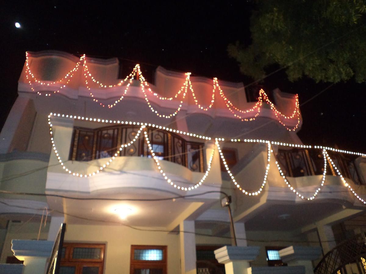 Pratibha Home Stay Dzsabalpur Kültér fotó