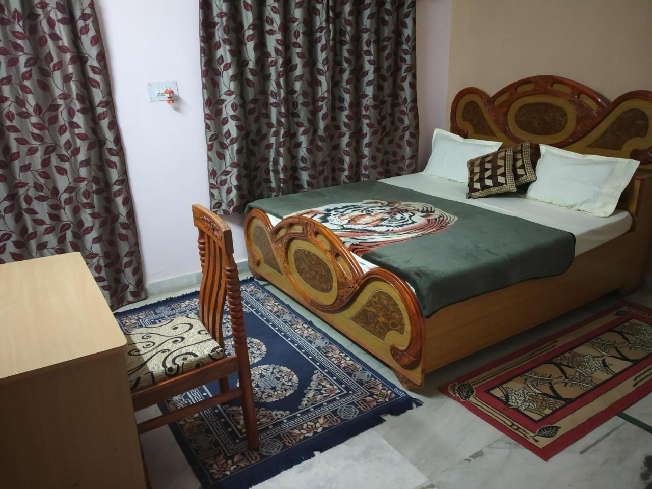 Pratibha Home Stay Dzsabalpur Kültér fotó