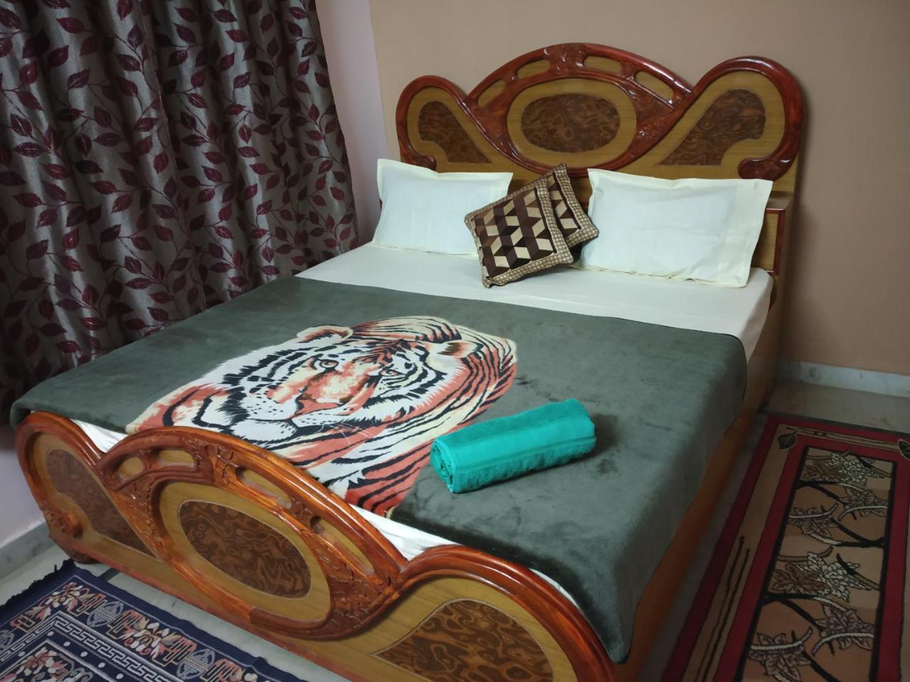 Pratibha Home Stay Dzsabalpur Kültér fotó